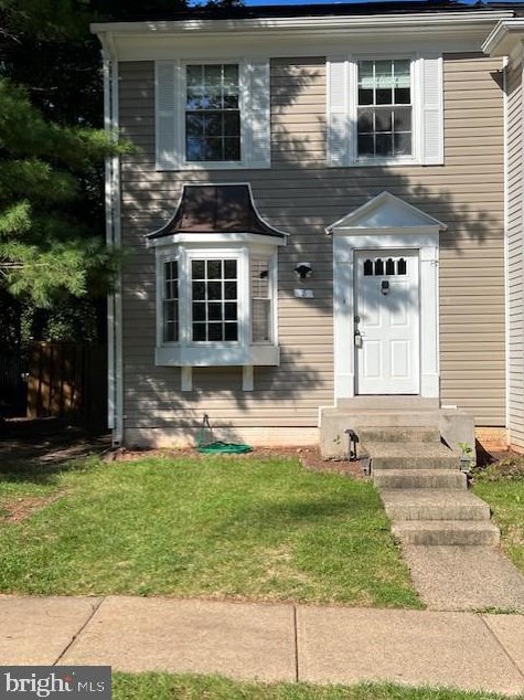 8 Wyatt Ct, Dulles VA  20165-5731 exterior