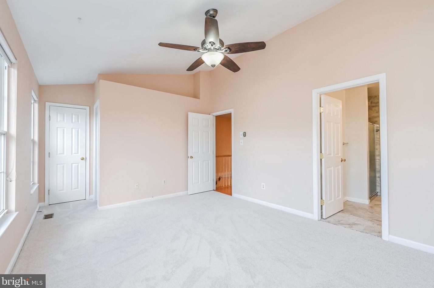 43469 Postrail Sq, Ashburn VA  20147-4632 exterior