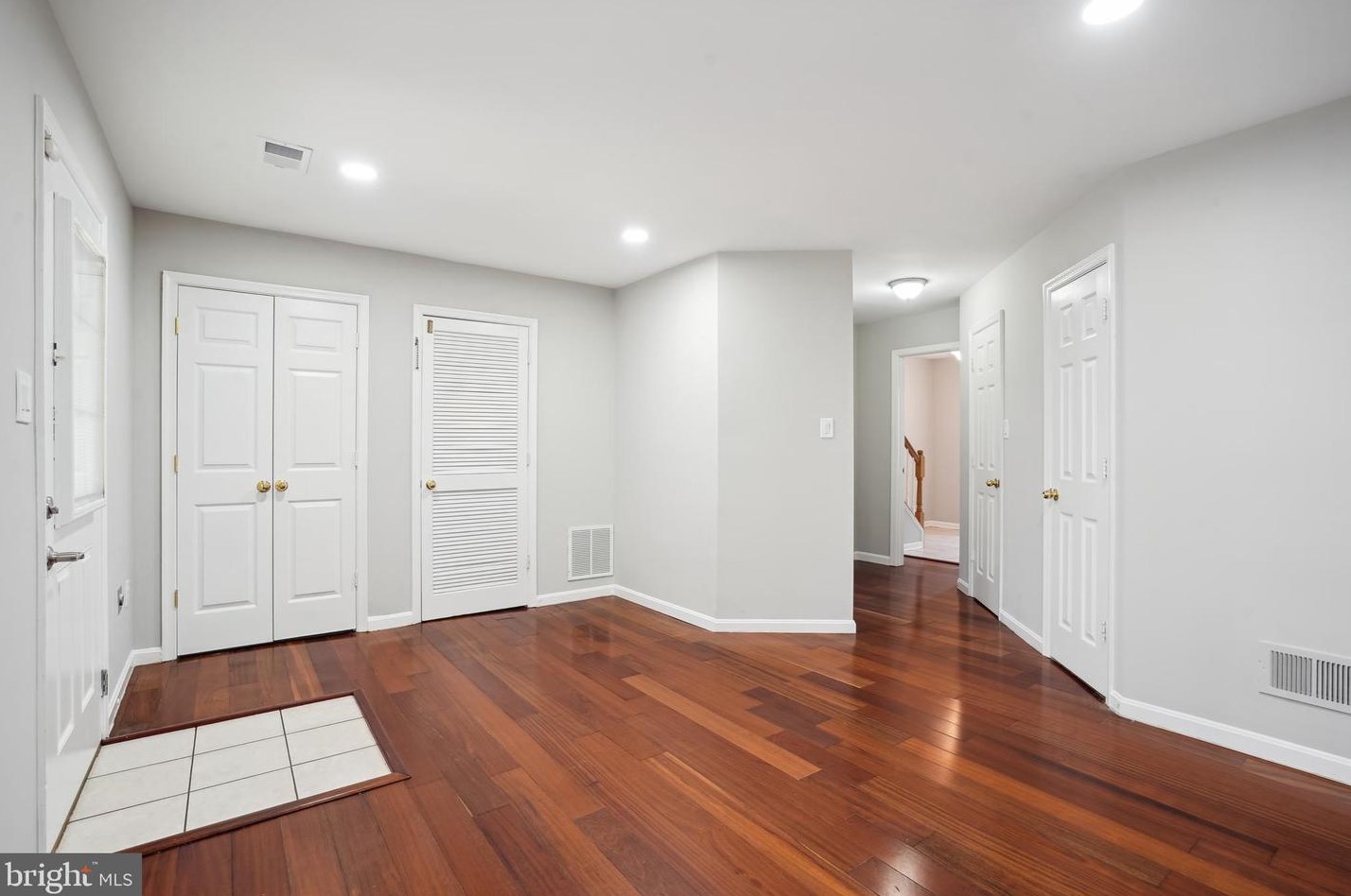 22989 Whitehall Ter, Dulles VA  exterior