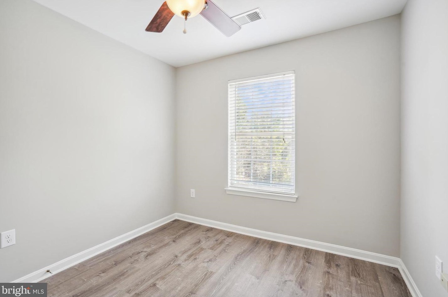 22989 Whitehall Ter, Dulles VA  exterior