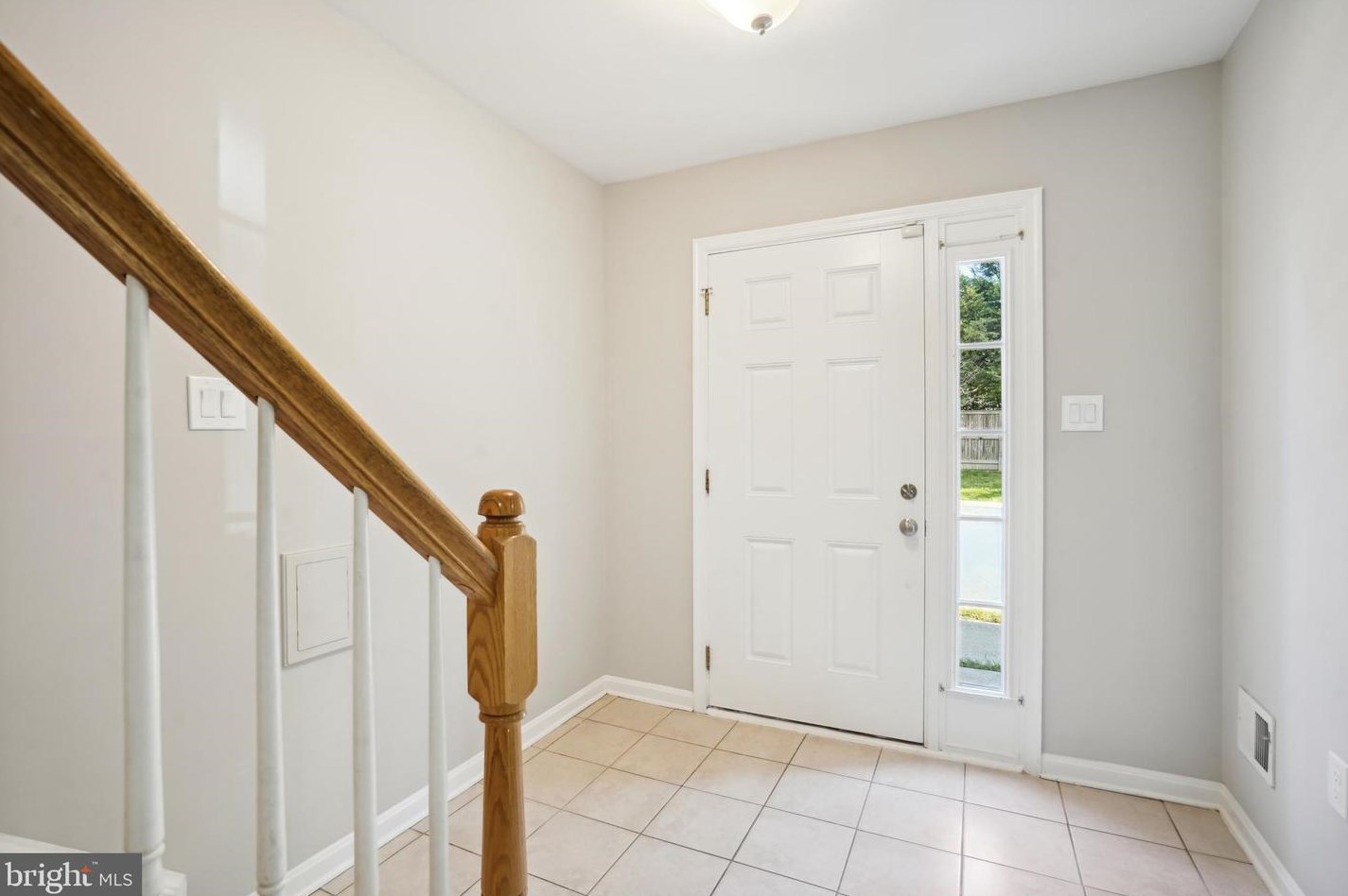 22989 Whitehall Ter, Dulles VA  20166-4303 exterior
