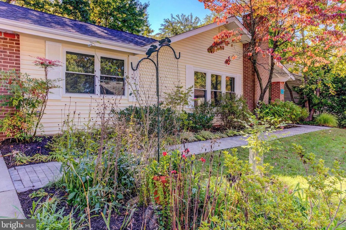 212 Penny Ln, Dulles VA  20164-1606 exterior