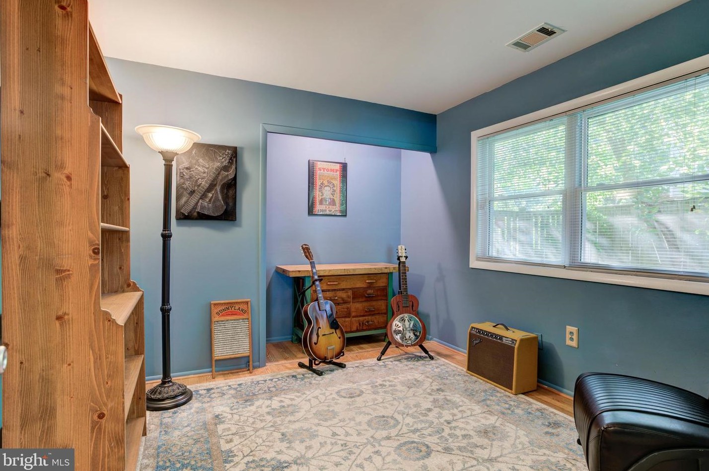 212 Penny Ln, Dulles VA  20164-1606 exterior