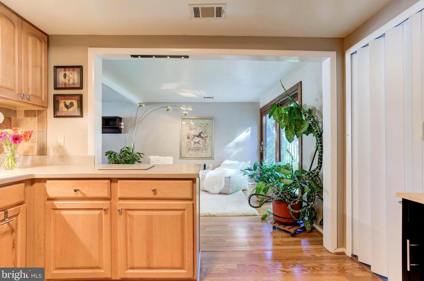 212 Penny Ln, Dulles VA  20164-1606 exterior