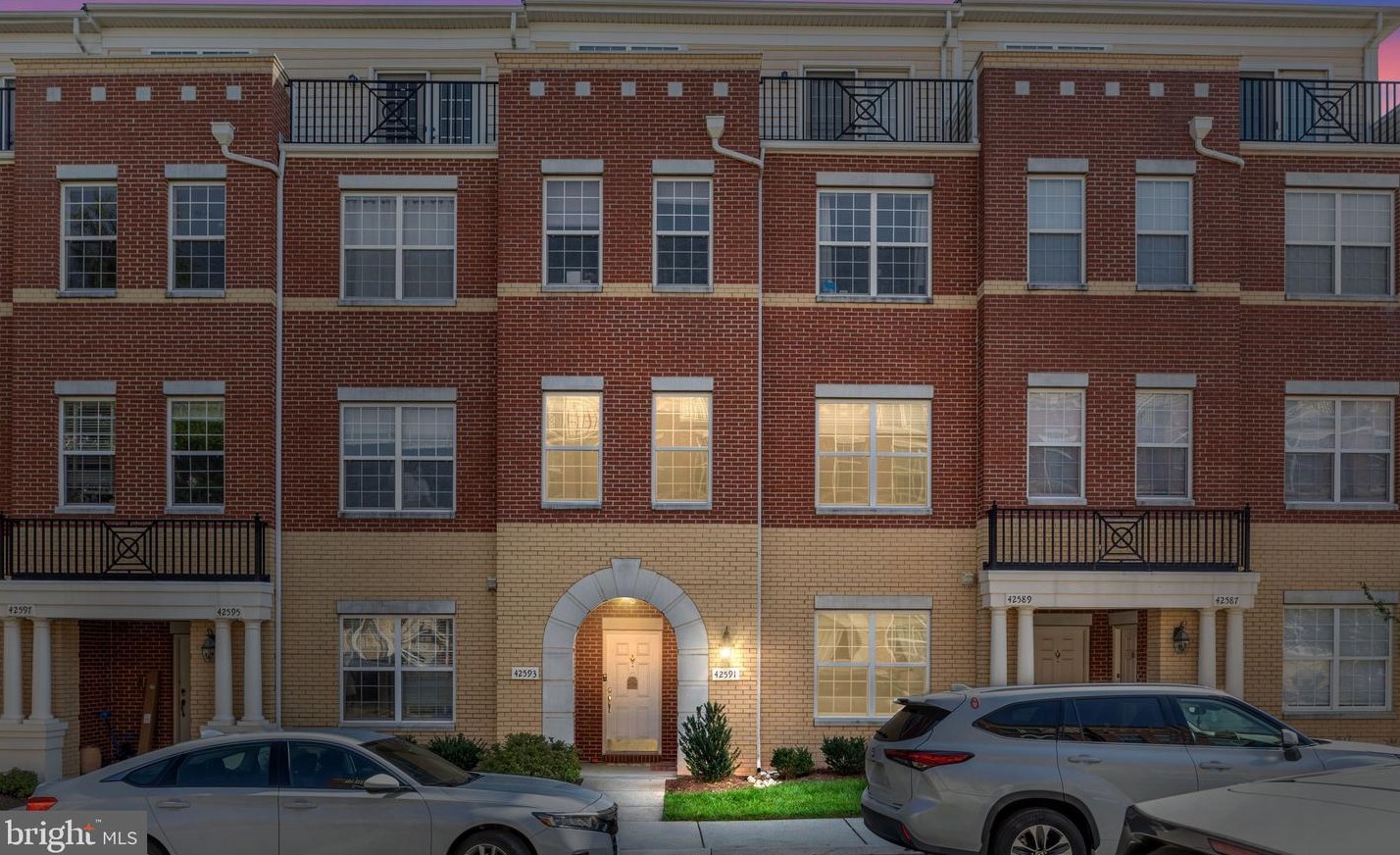 42591 Hollyhock Ter, Ashburn VA 20148-6408 exterior