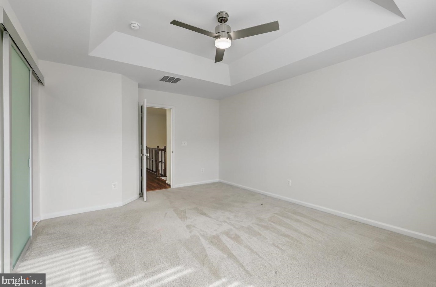 23419 Epperson Sq, Ashburn VA  20148-7428 exterior