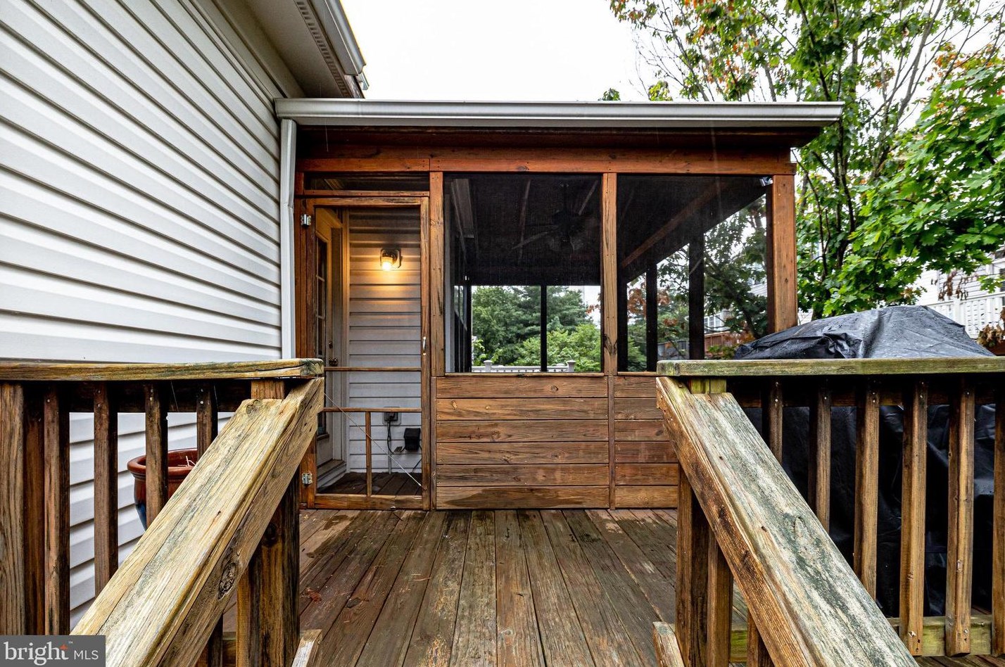 46683 Cavendish Sq, Sterling VA  20165-4324 exterior