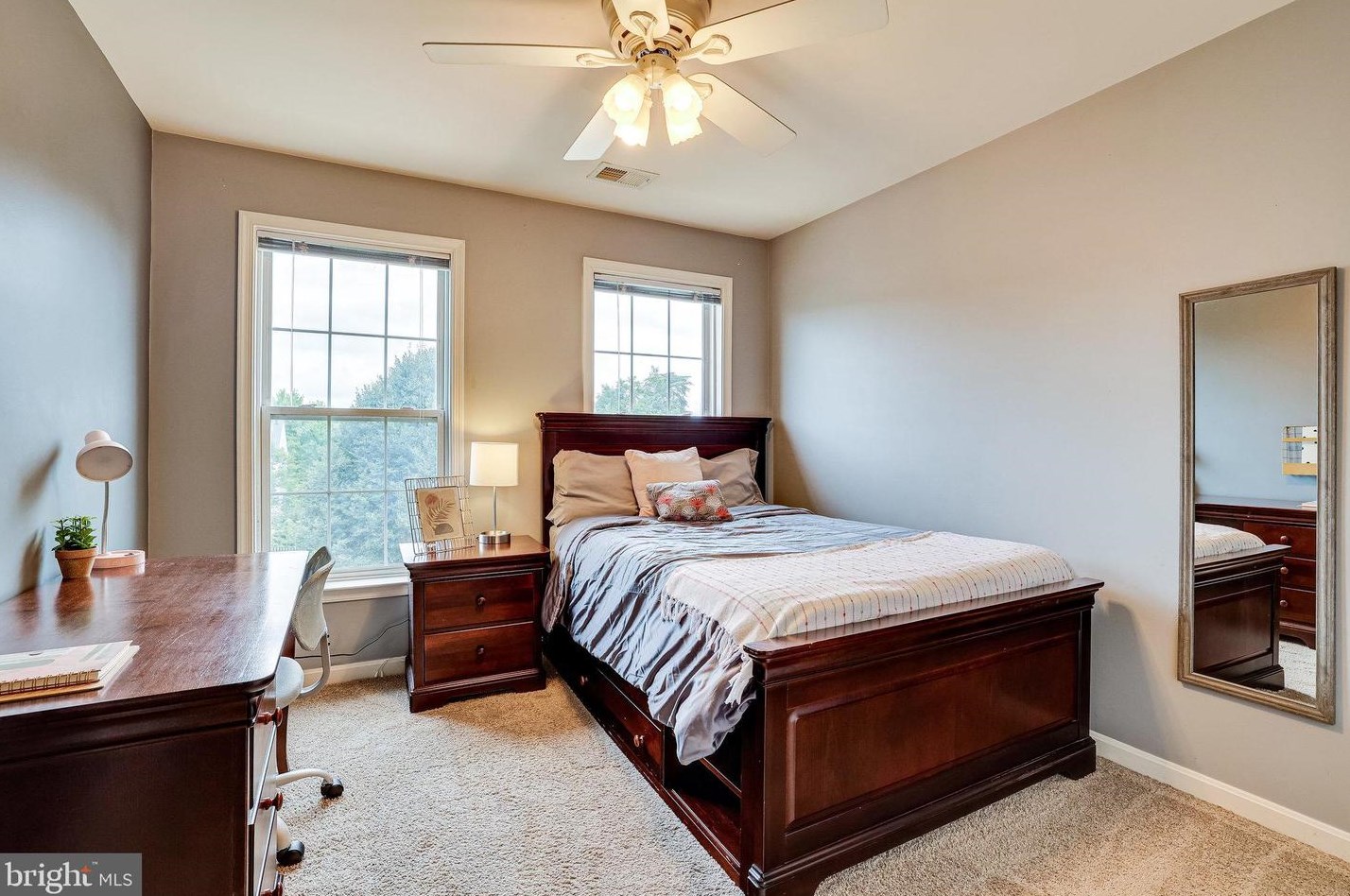 46683 Cavendish Sq, Sterling VA  20165-4324 exterior