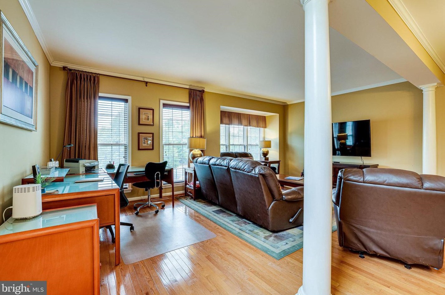 46683 Cavendish Sq, Sterling VA  20165-4324 exterior