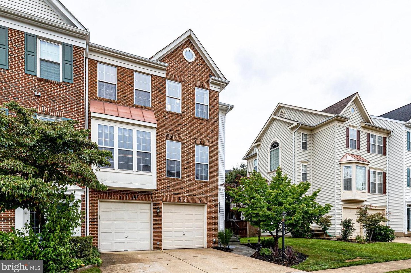 46683 Cavendish Sq, Sterling VA  20165-4324 exterior