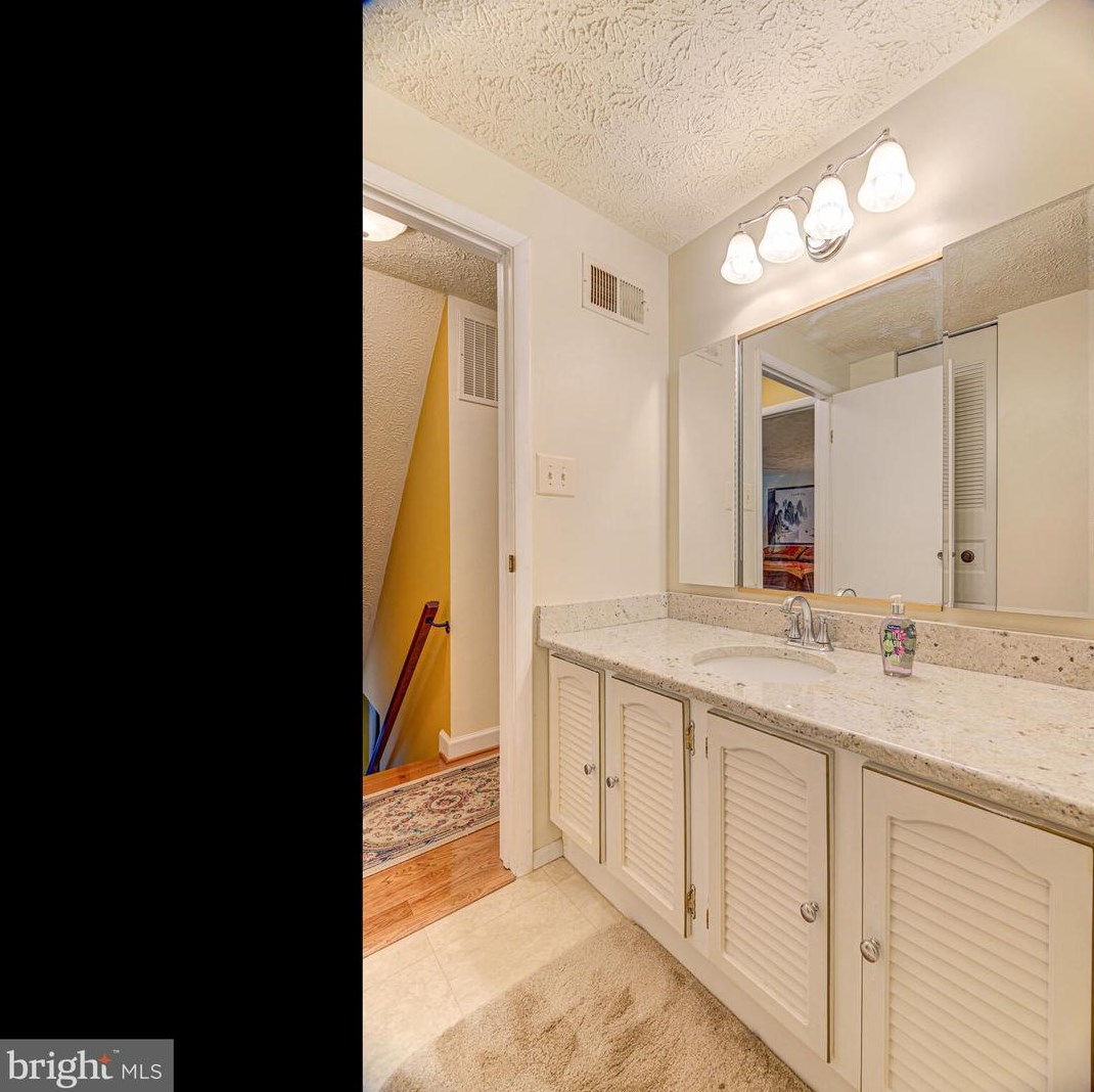 117 Caragana Ct, Dulles VA  20164-2831 exterior