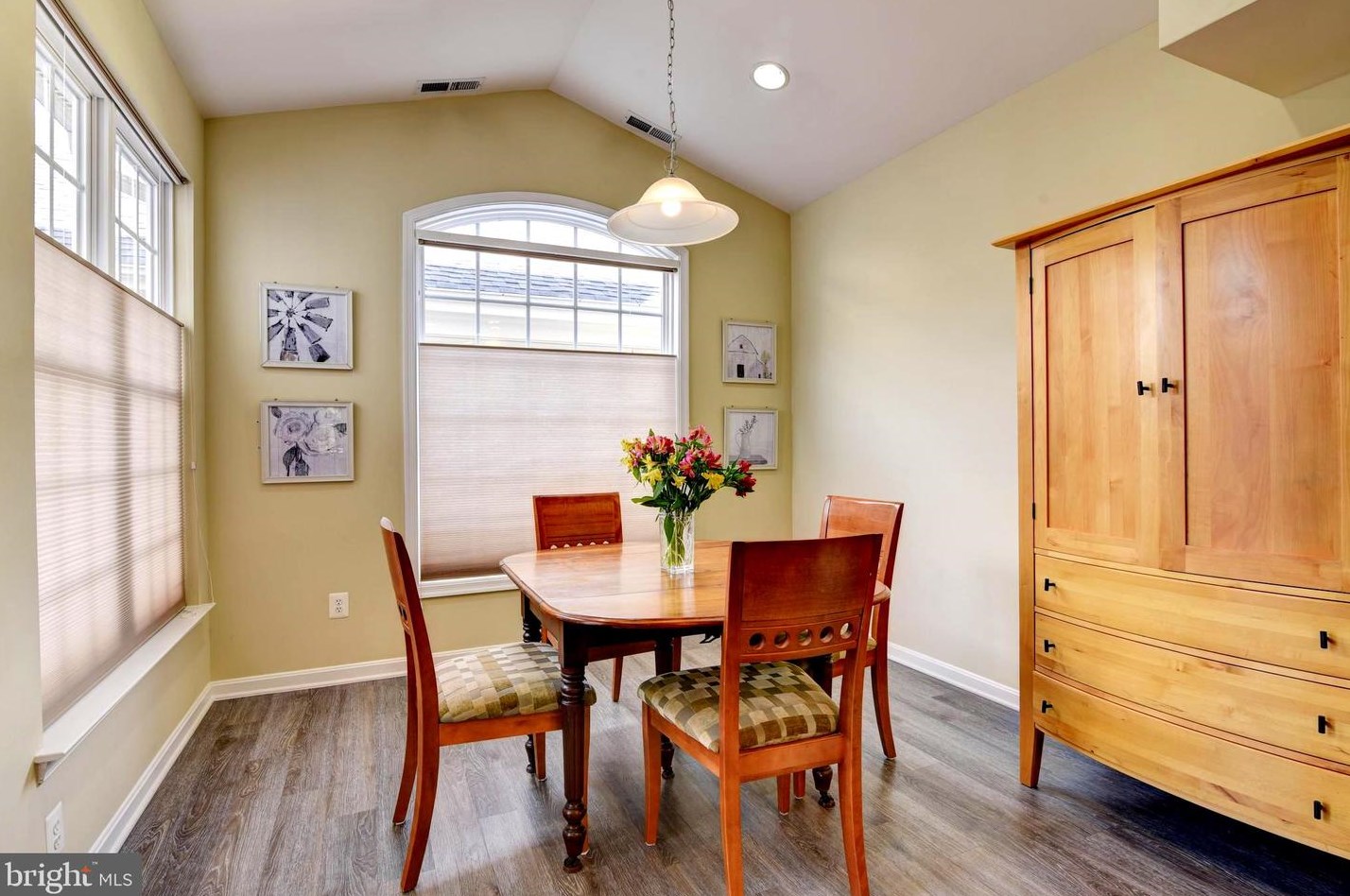 42494 Legacy Park Dr, Ashburn VA  20148-5616 exterior