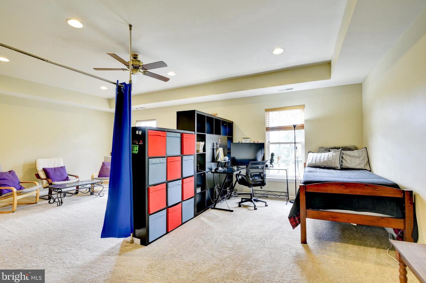 42494 Legacy Park Dr, Ashburn VA  20148-5616 exterior