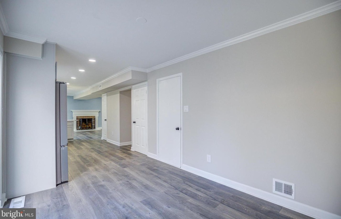 203 Keyes Ct, Dulles VA  20164-3013 exterior