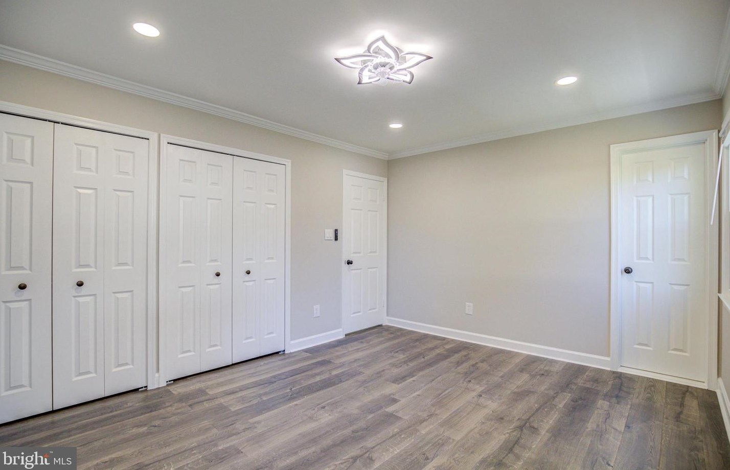 203 Keyes Ct, Dulles VA  20164-3013 exterior