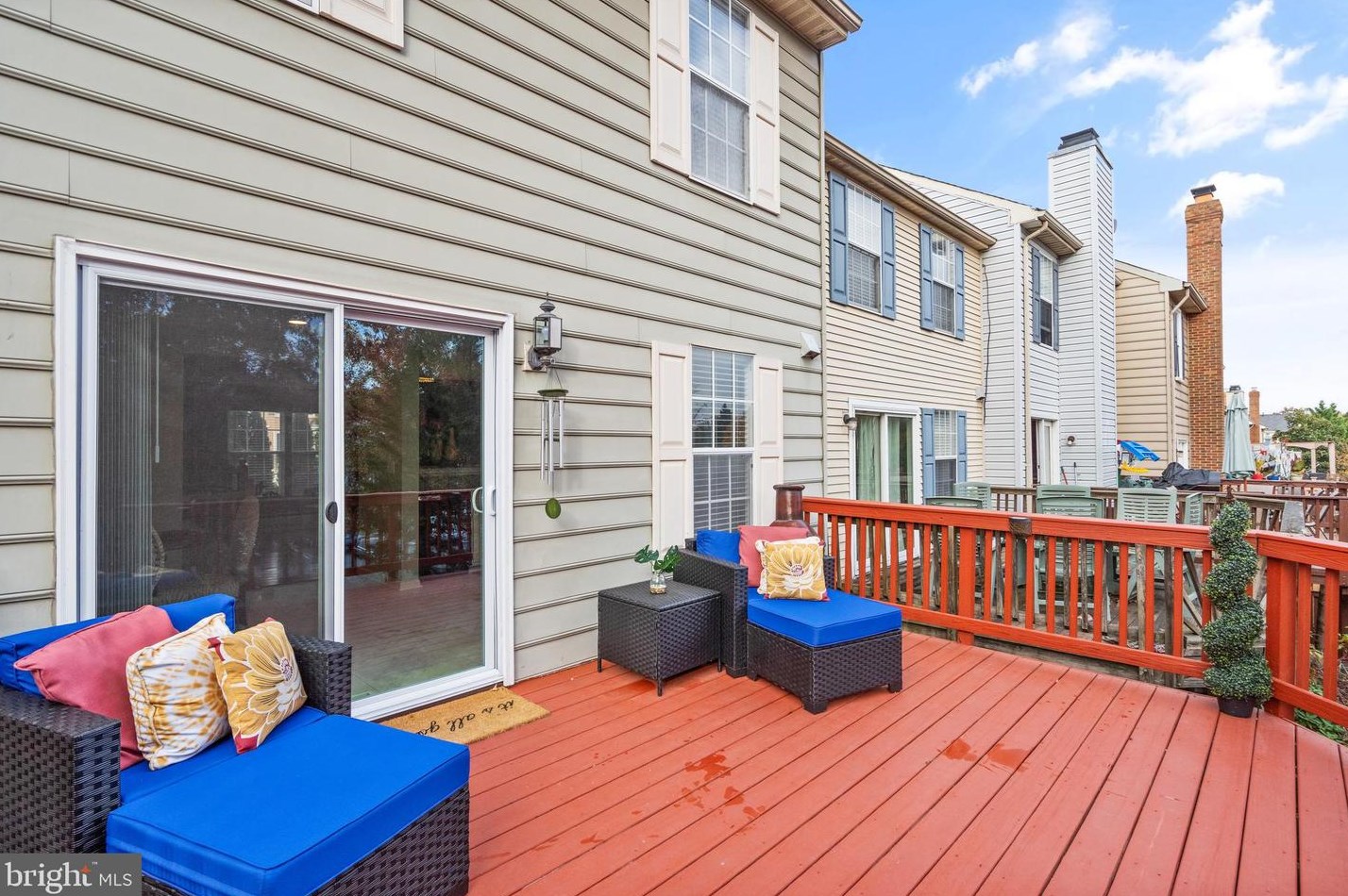 44046 Choptank Ter, Ashburn VA  20147-3943 exterior