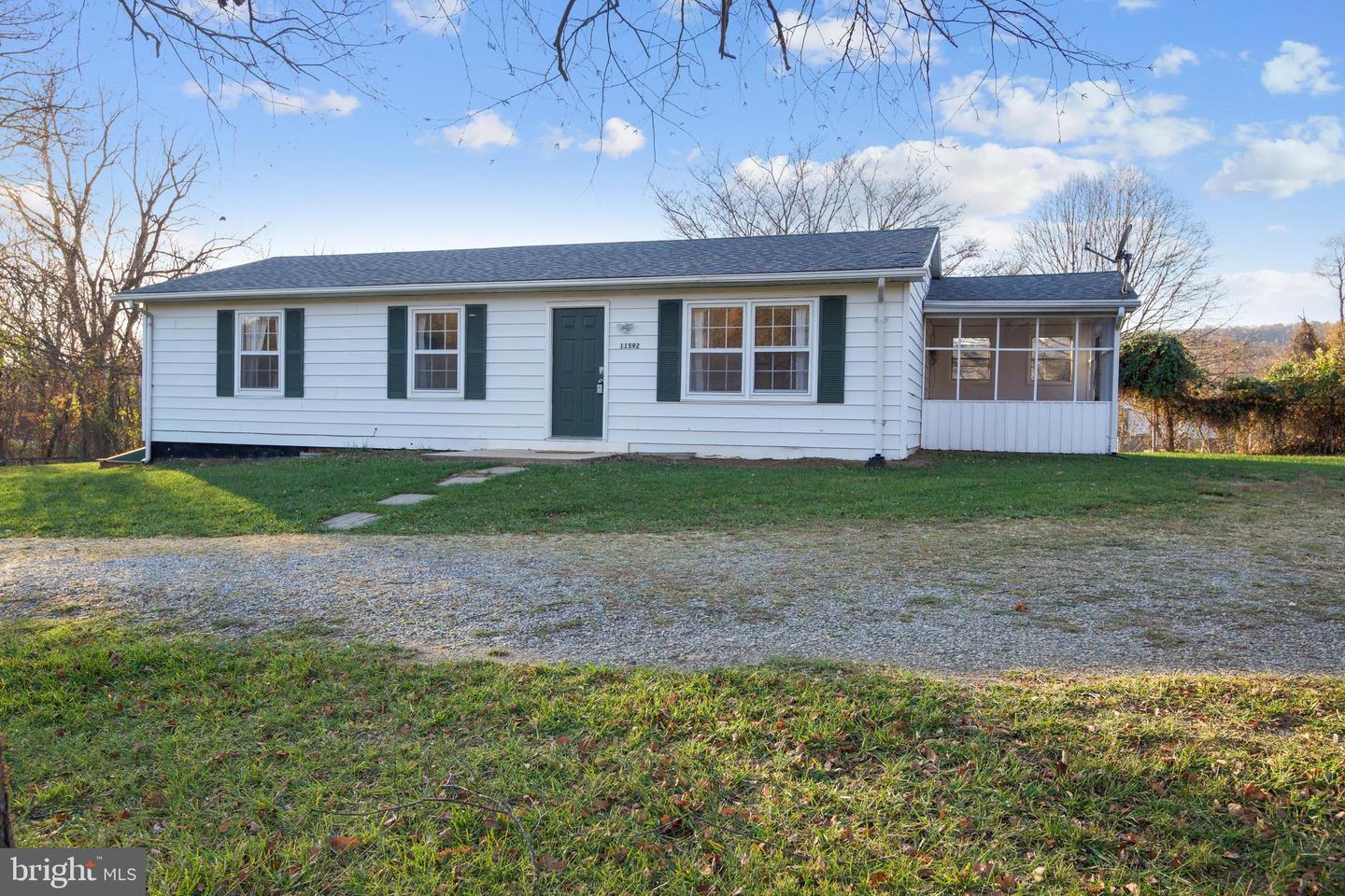 11592 Harpers Ferry Rd, Purcellville, VA 20132 MLS VALO2060898