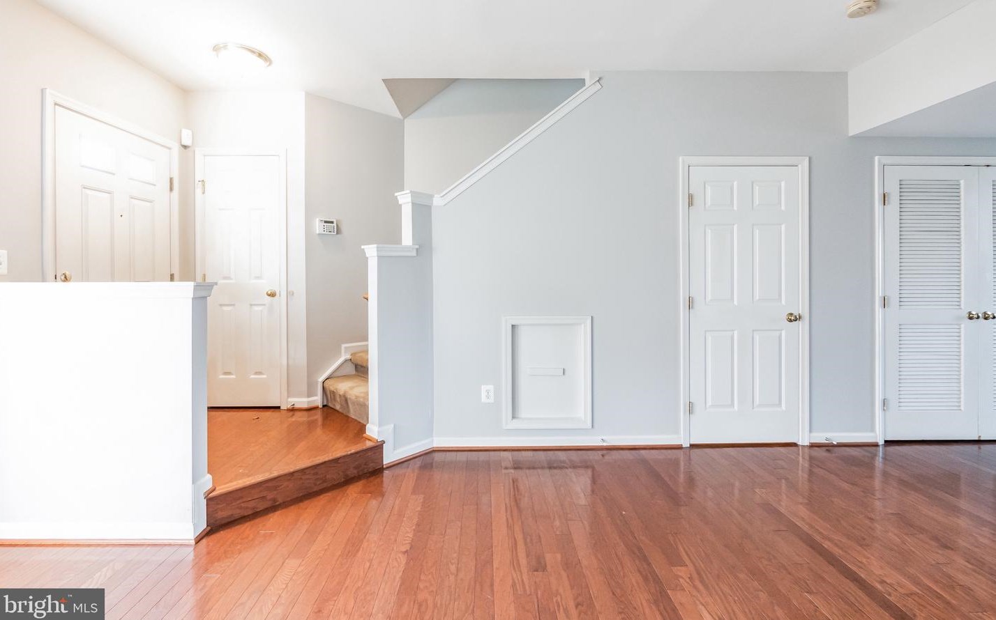 20931 Killawog Ter, Ashburn VA  20147-7148 exterior