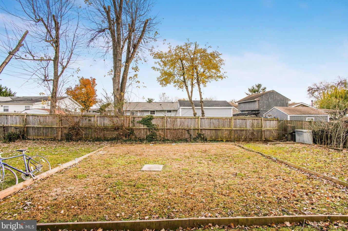 1802 Craig St, Dulles VA  20164-3533 exterior