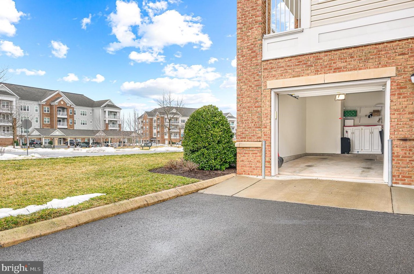 20610 Hope Spring Ter, Ashburn VA  20147-2936 exterior