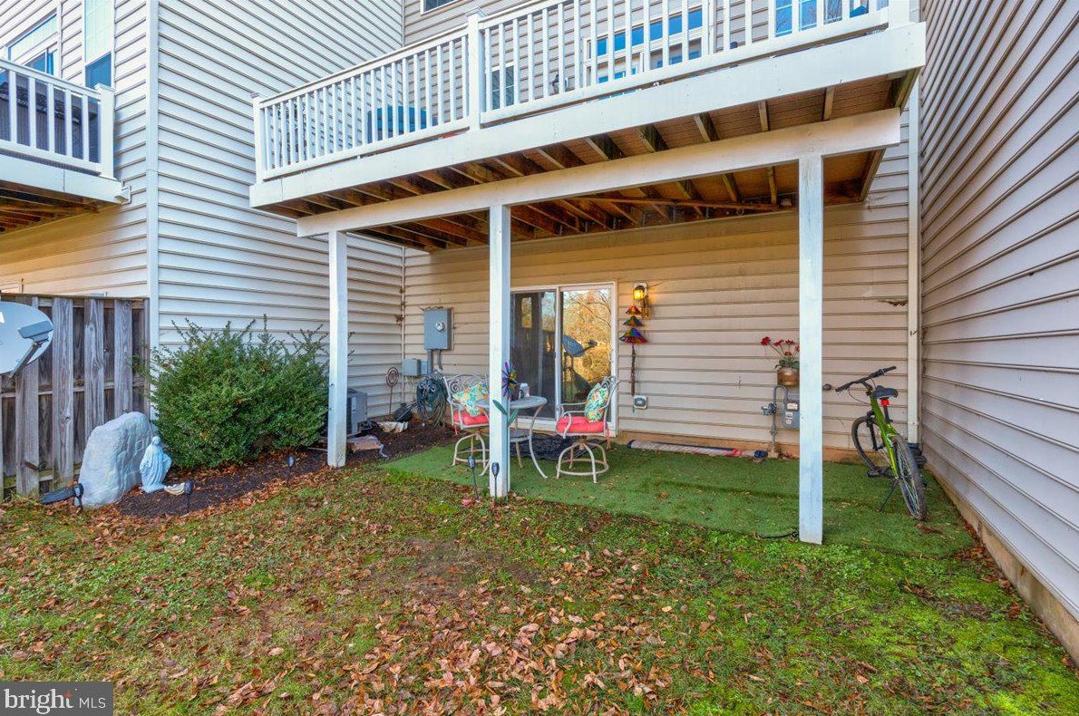 22939 Chinkapin Oak Ter, Dulles VA  20166-7803 exterior