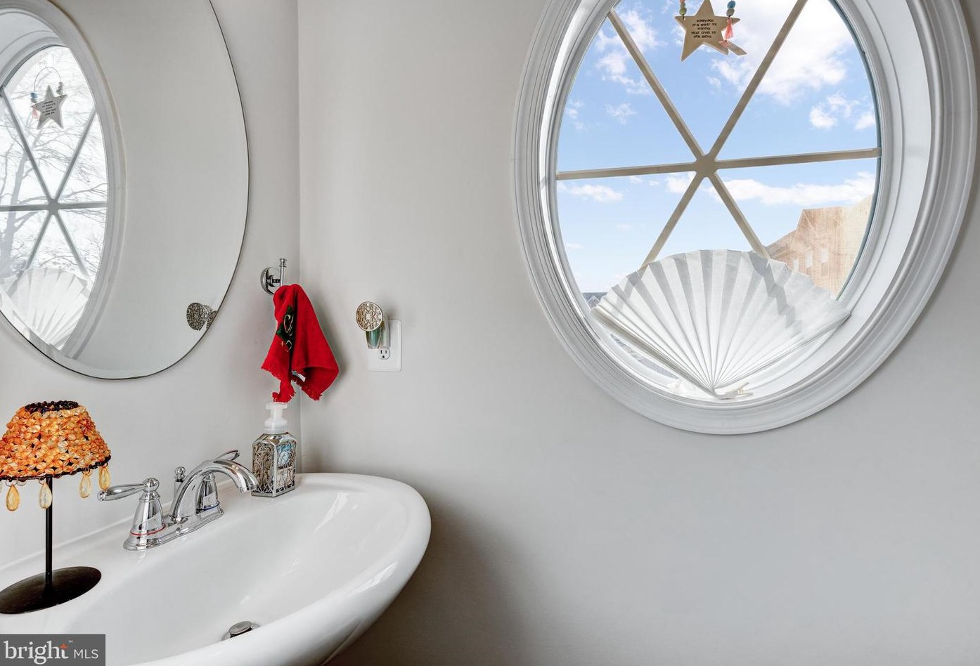 22939 Chinkapin Oak Ter, Dulles VA  20166-7803 exterior