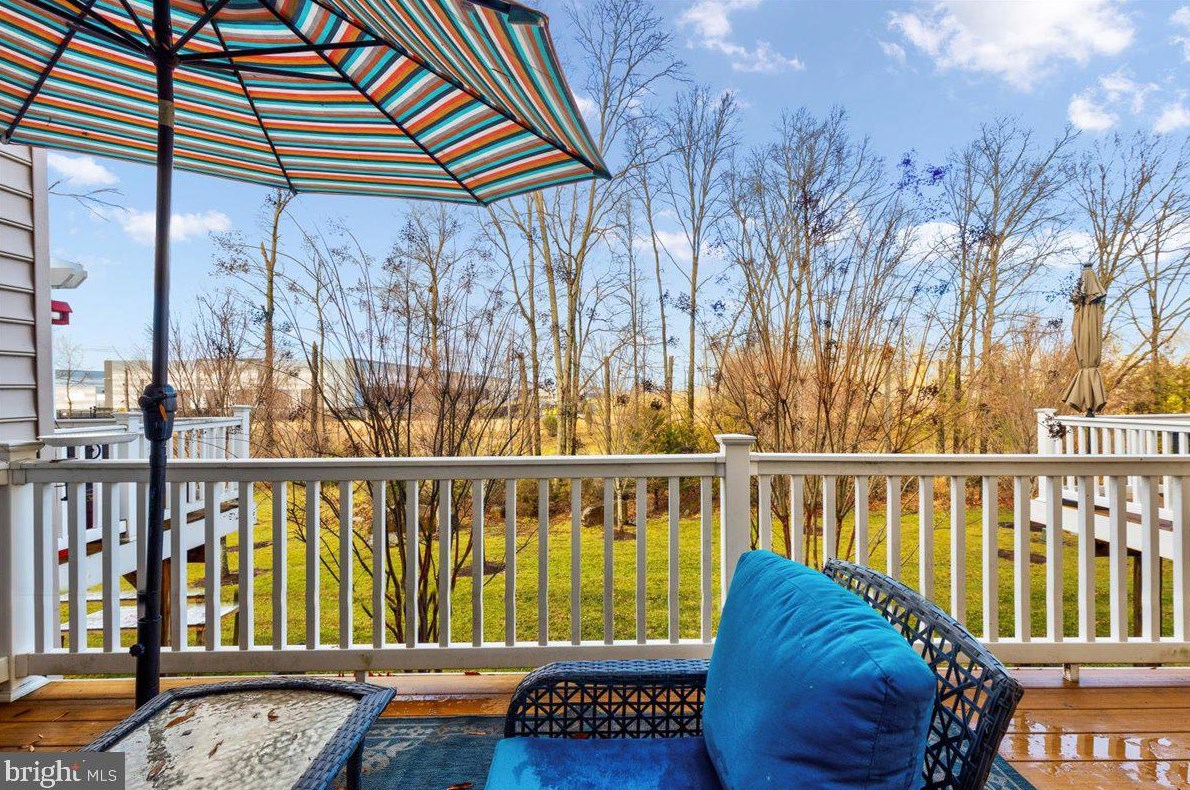 22939 Chinkapin Oak Ter, Dulles VA  20166-7803 exterior