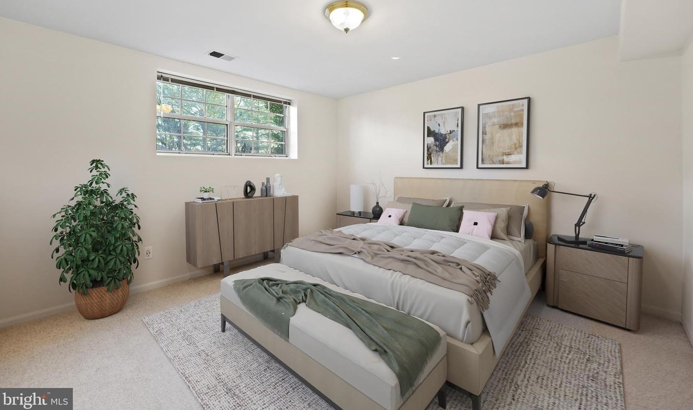 21109 Chandler Ct, Dulles VA  20164-6300 exterior