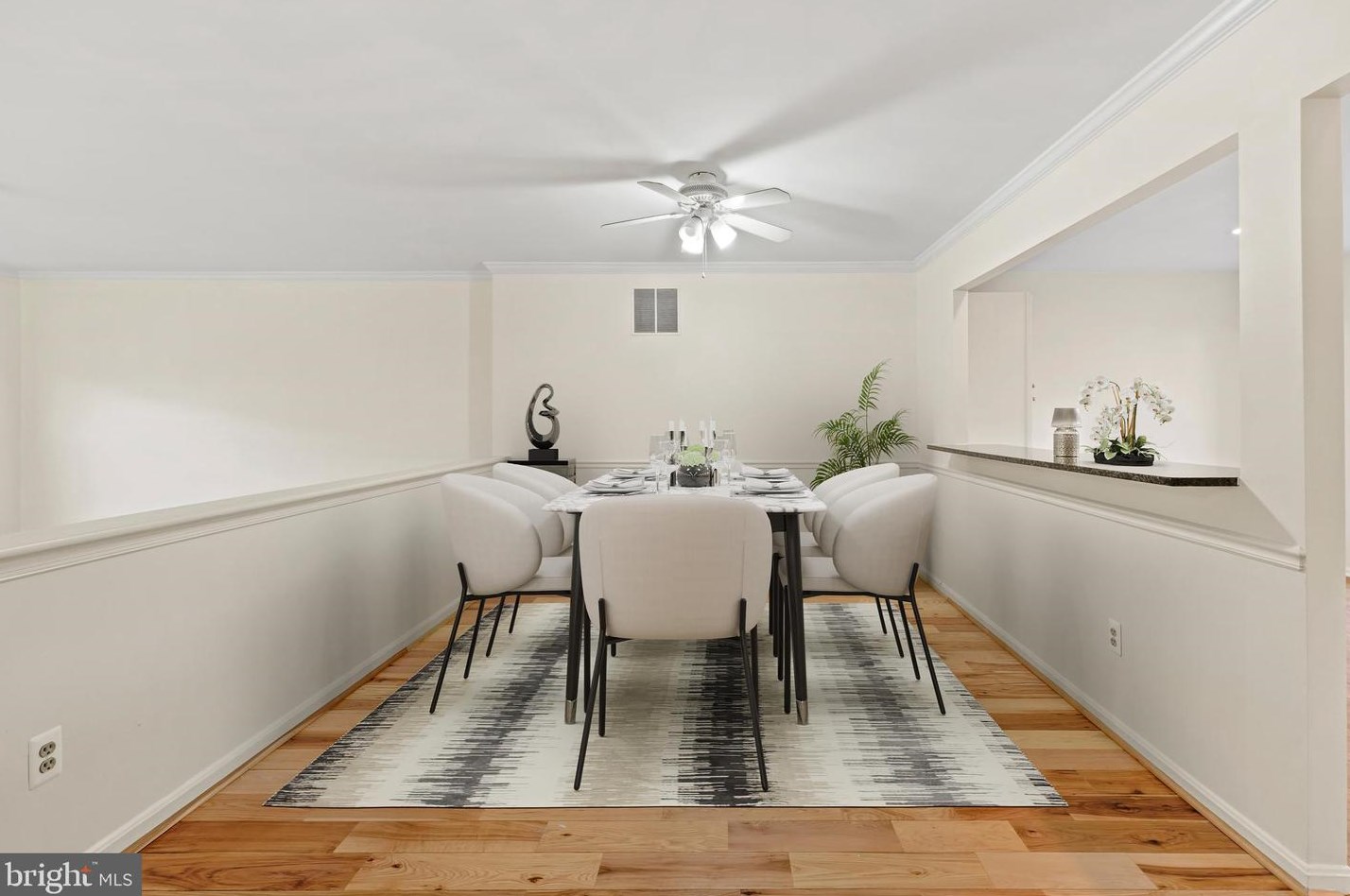 21109 Chandler Ct, Dulles VA  20164-6300 exterior