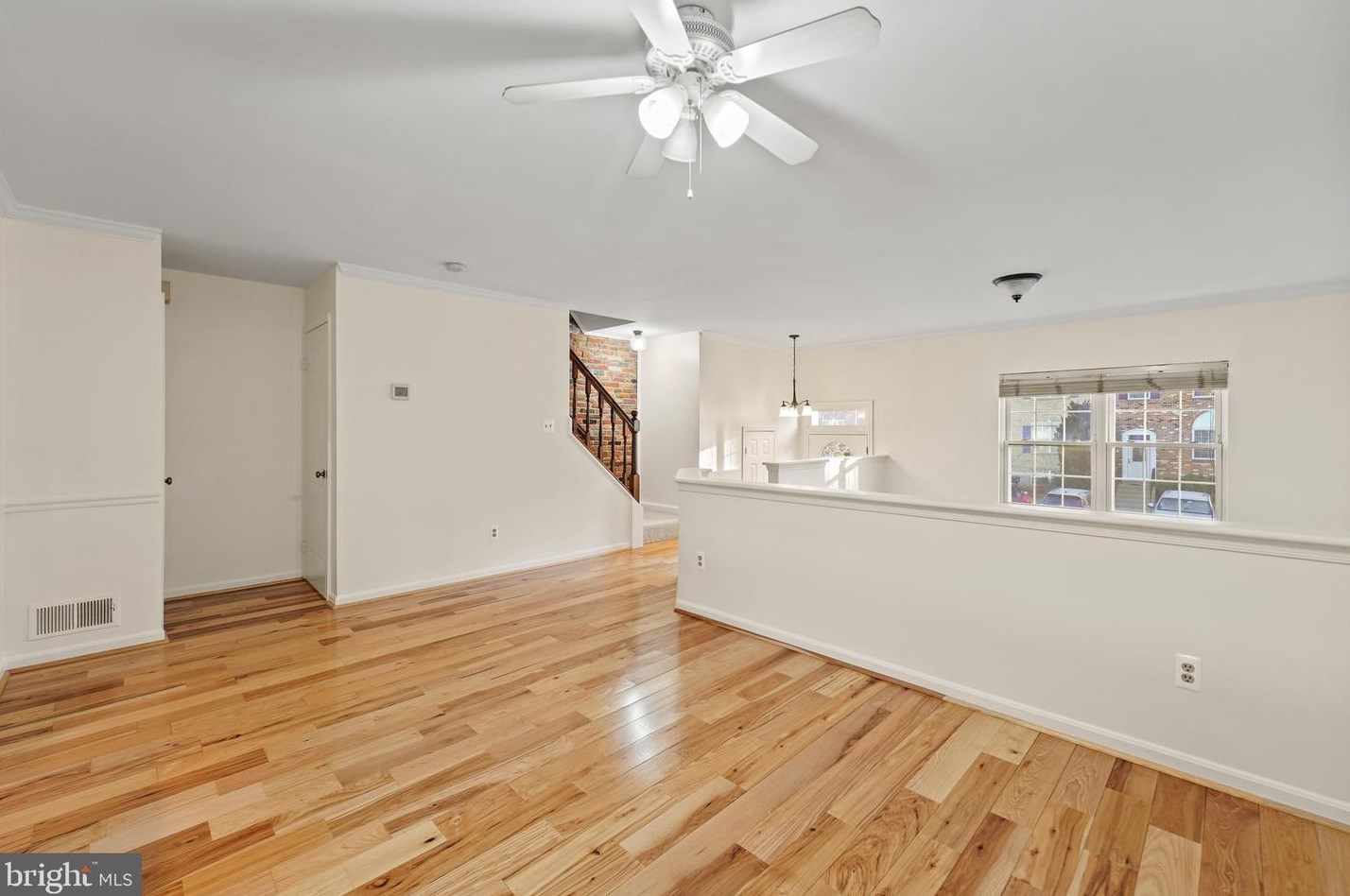 21109 Chandler Ct, Dulles VA  20164-6300 exterior