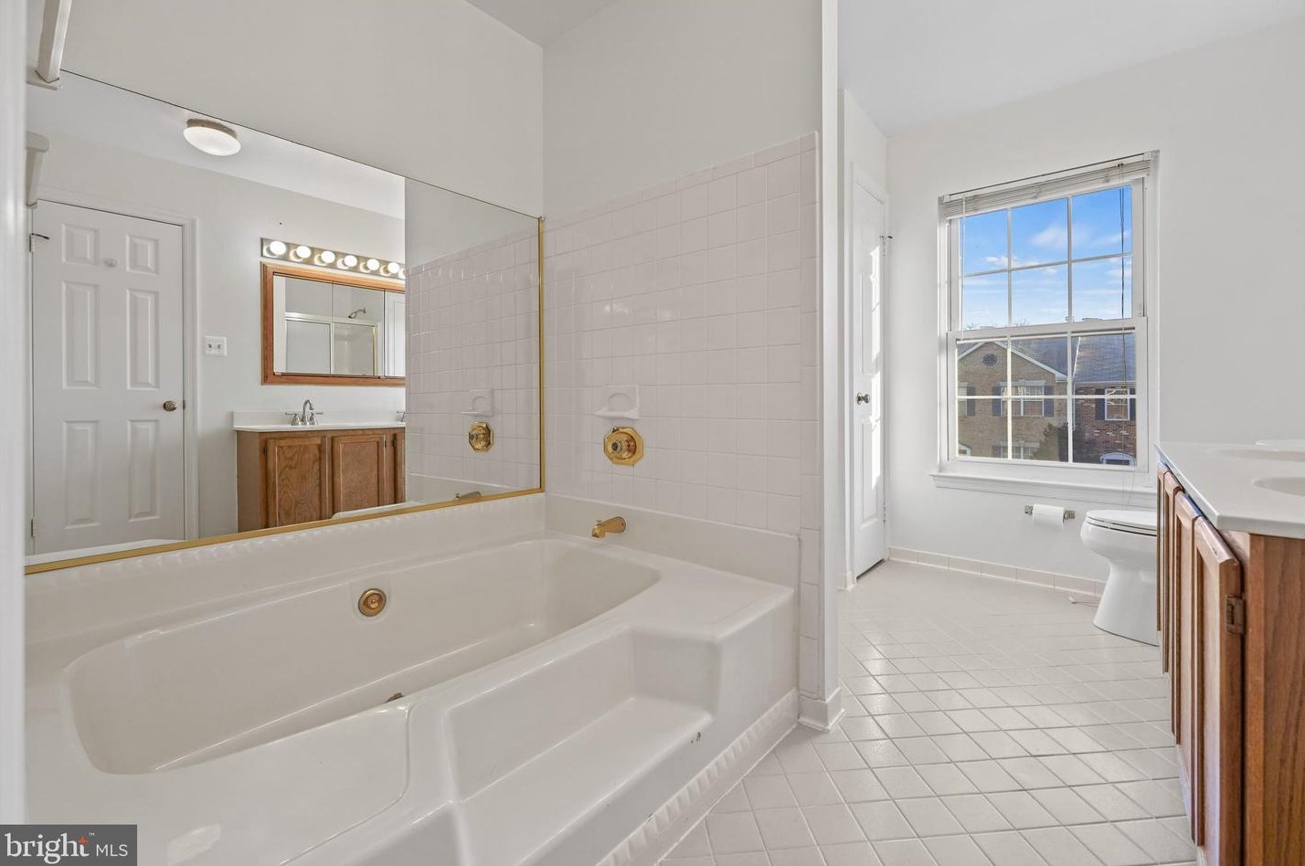 21109 Chandler Ct, Dulles VA  20164-6300 exterior