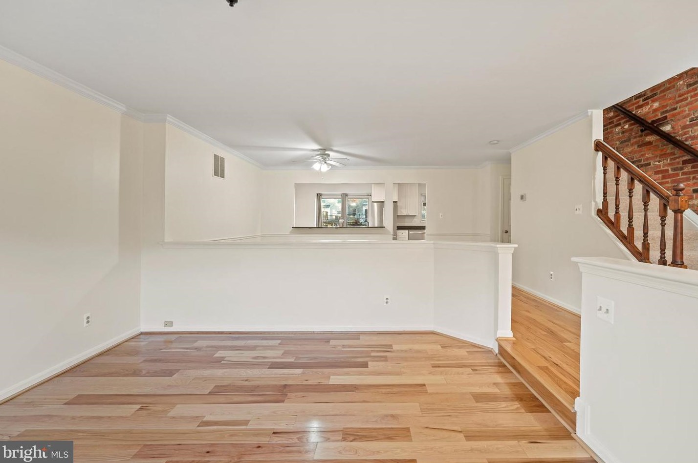 21109 Chandler Ct, Dulles VA  20164-6300 exterior