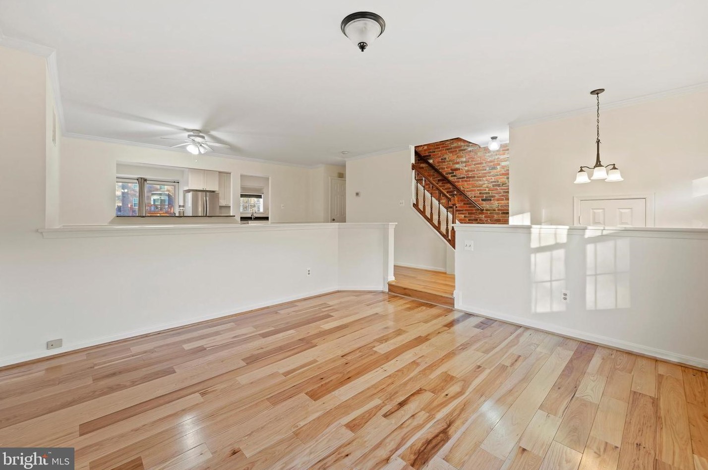 21109 Chandler Ct, Dulles VA  20164-6300 exterior