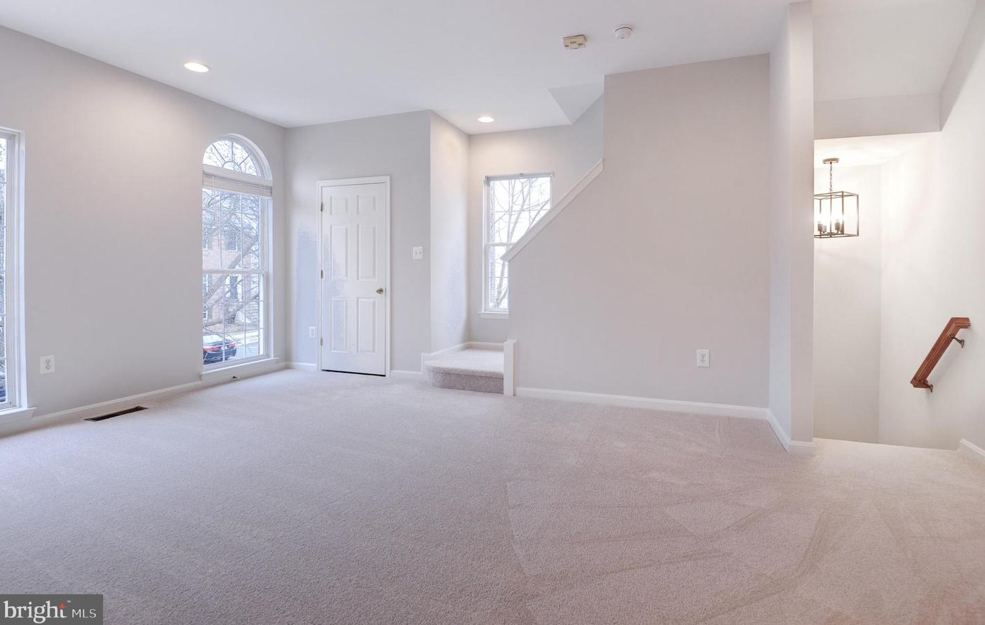 45609 Grand Central Sq, Dulles VA  20166-3062 exterior