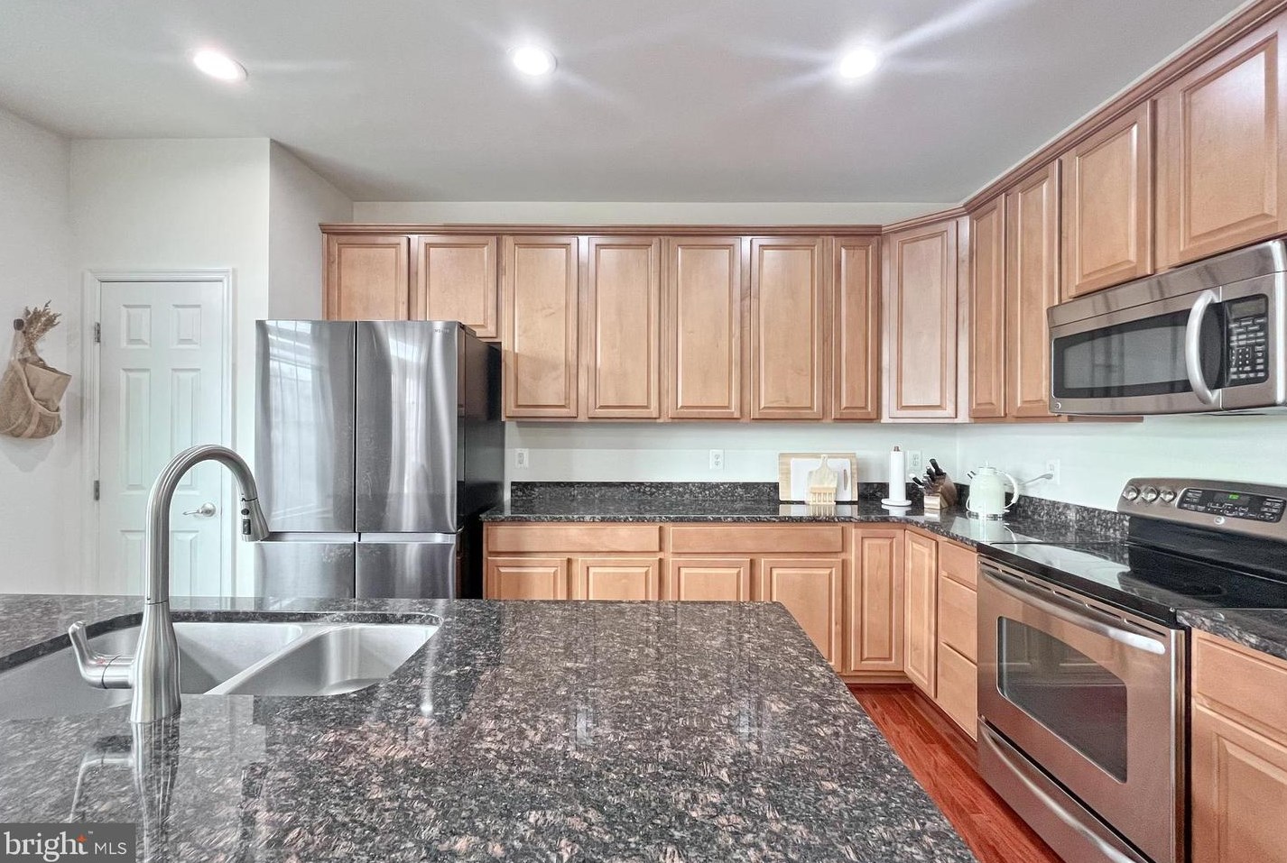 42979 Spyder Pl, Fairfax VA  20152-3480 exterior