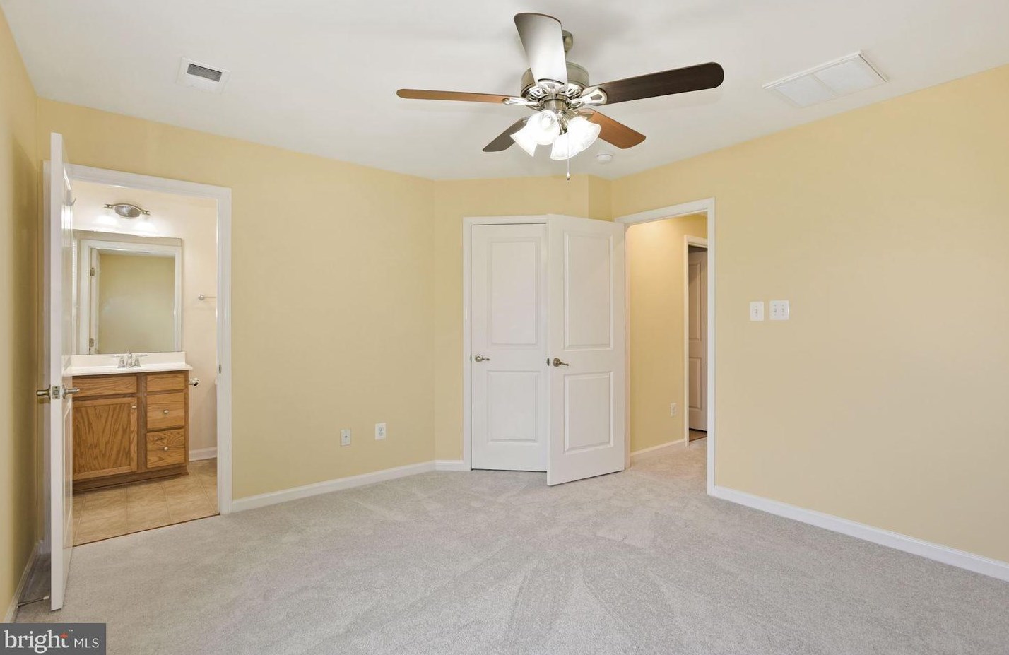 22874 Chestnut Oak Ter, Dulles VA  20166-4463 exterior