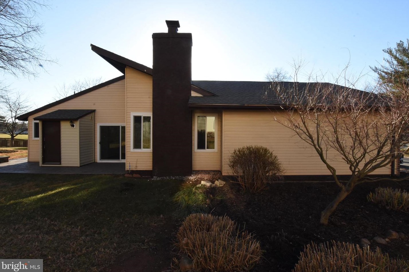 231 Penny Ln, Dulles VA  20164-1607 exterior