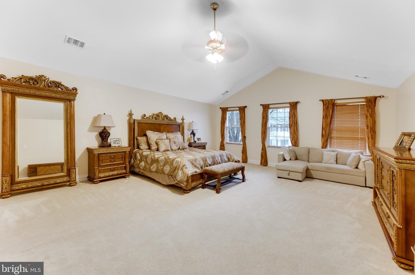 20358 Flushing Meadows Ct, Ashburn VA  20147-3854 exterior