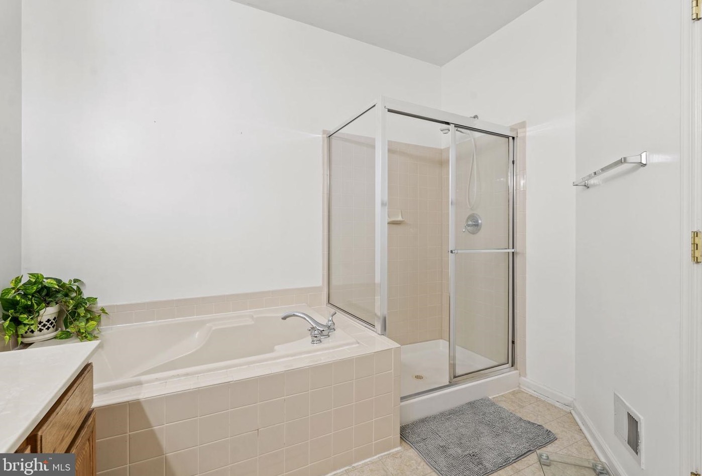 20234 Nightwatch St, Ashburn VA  20147-7421 exterior