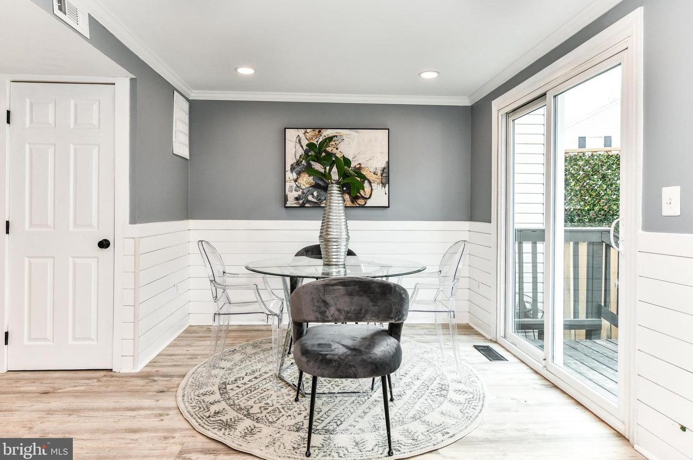 43 Bickel Ct, Sterling VA  20165-5727 exterior