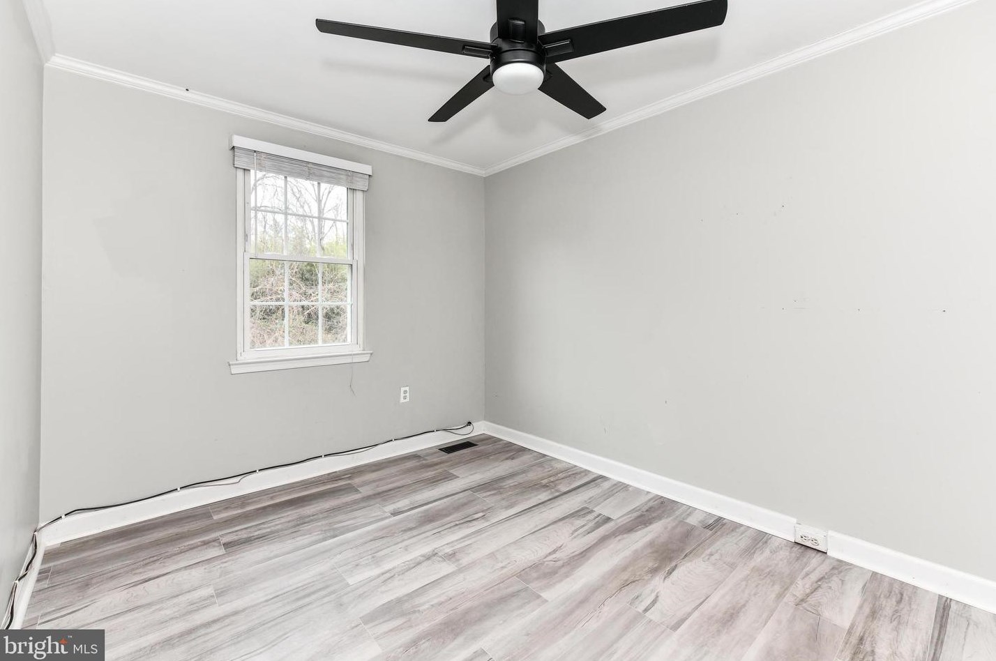 43 Bickel Ct, Sterling VA  20165-5727 exterior