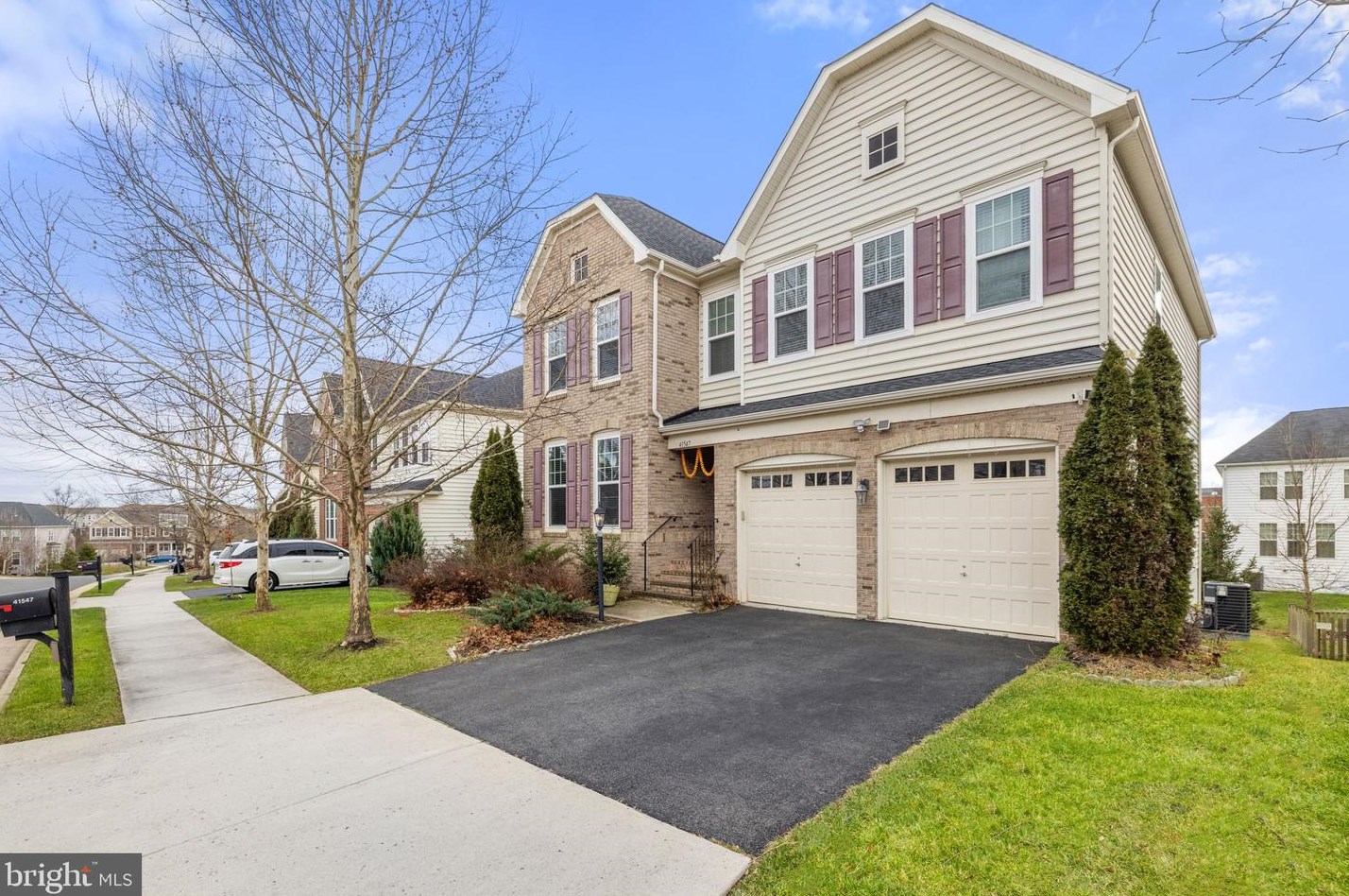 41547 Great Smokey Dr, Stone Ridge VA  20105-5549 exterior