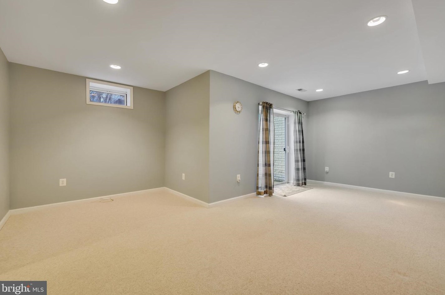 44326 Misty Creek Pl, Ashburn VA  20147-2868 exterior