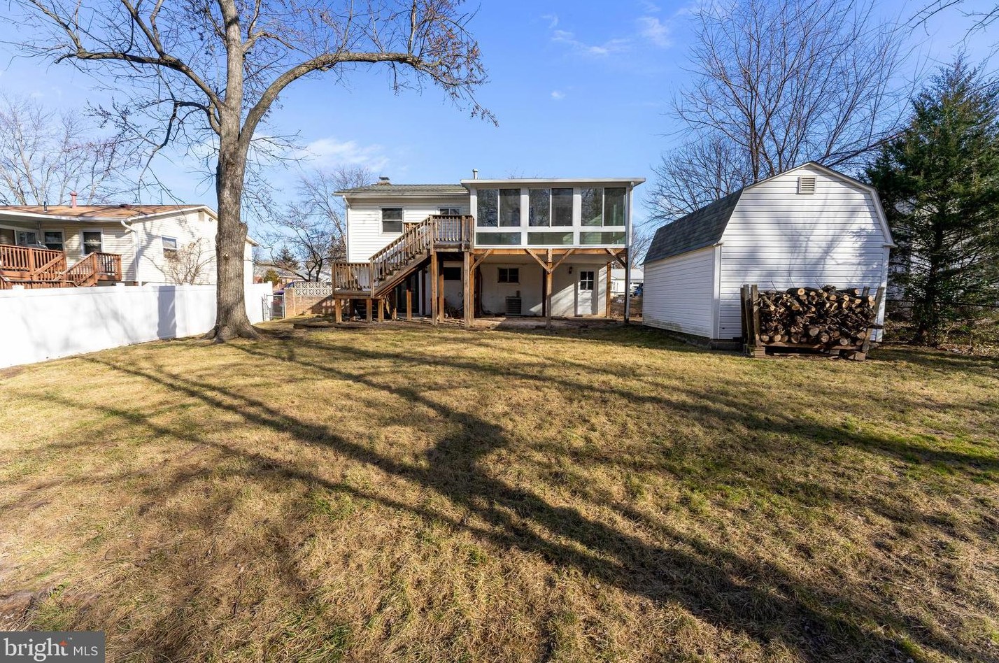 403 Poplar Rd, Dulles VA  20164-3309 exterior