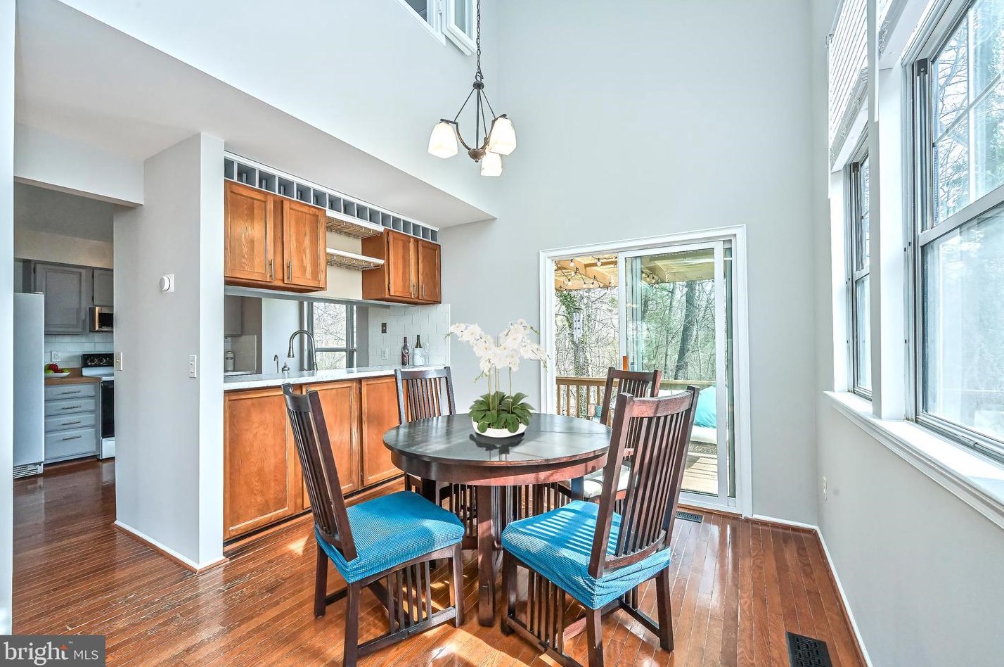 18 Oakdale Ct, Dulles VA  20165-5641 exterior