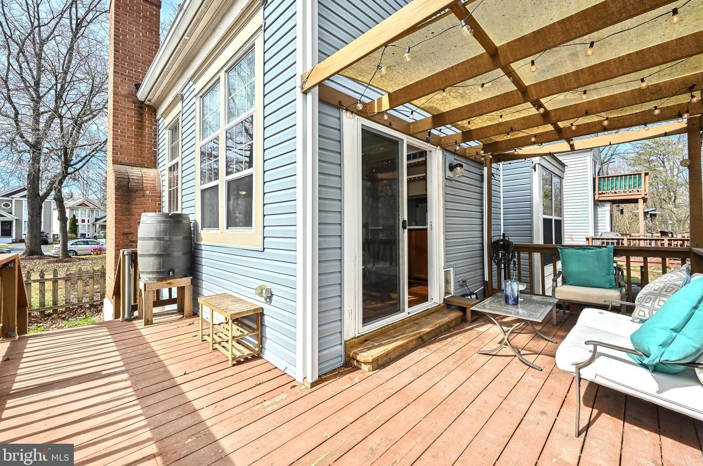 18 Oakdale Ct, Dulles VA  20165-5641 exterior