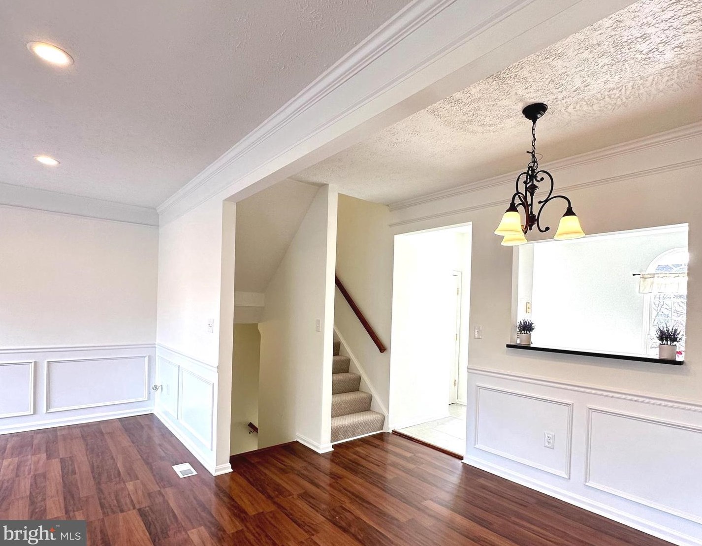44112 Tippecanoe Ter, Ashburn VA  20147-4817 exterior