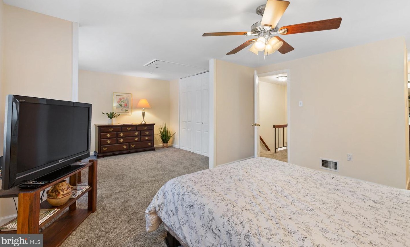 107 Hayloft Ct, Dulles VA  20164-1603 exterior