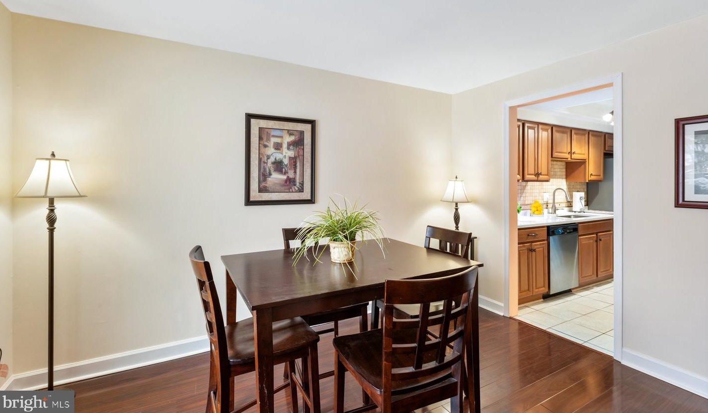 107 Hayloft Ct, Dulles VA  20164-1603 exterior