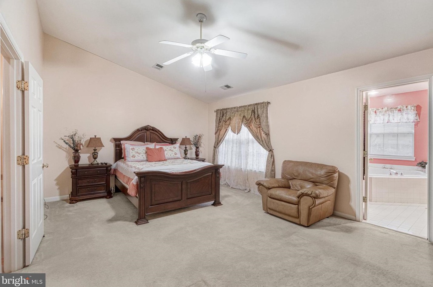 44189 Tippecanoe Ter, Ashburn VA  20147-4896 exterior